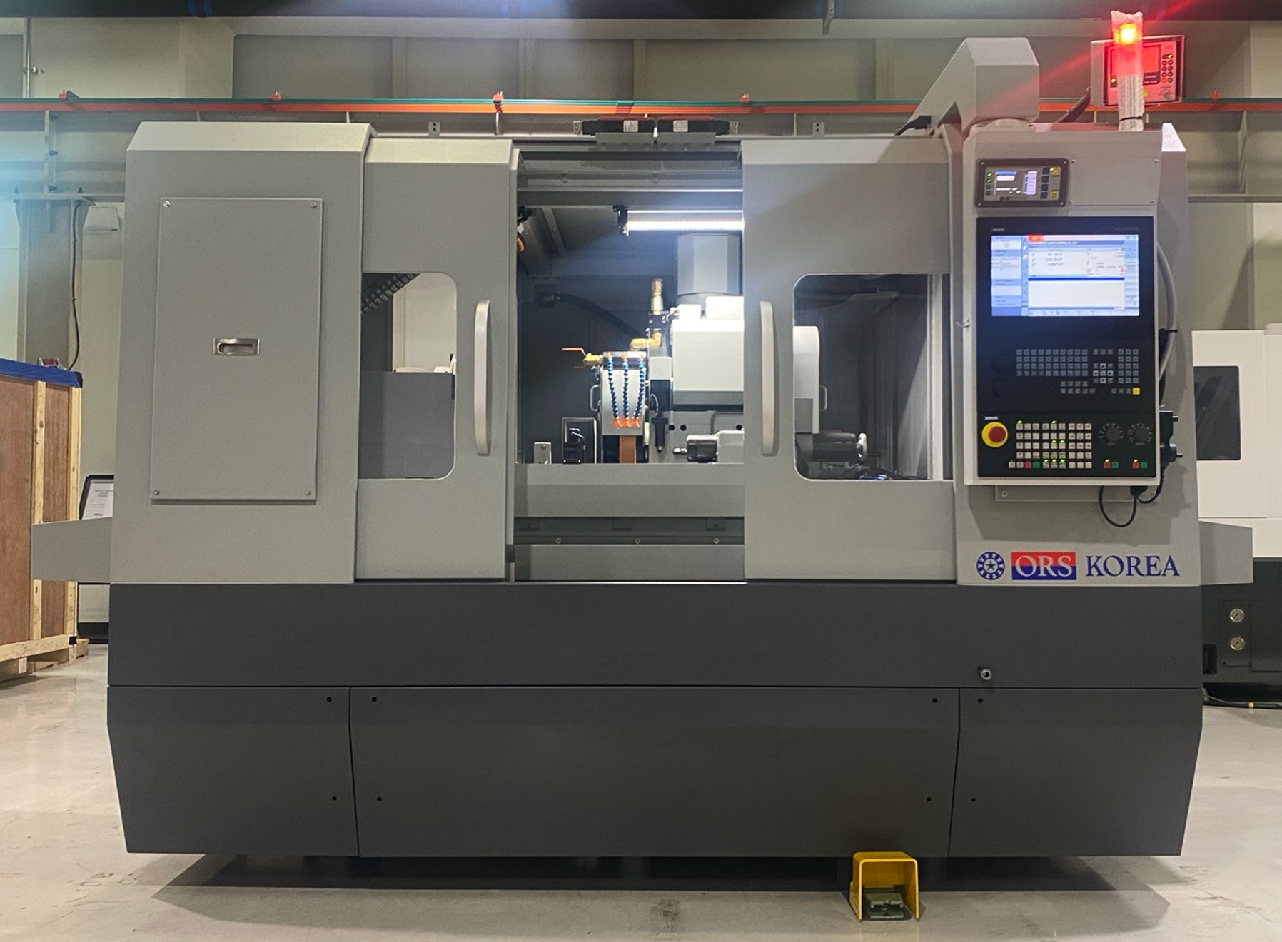 ORSKOREA's Cylindrical Girnding Machine, SGU 35N | 오알에스코리아 원통연삭기  ⓒ ORSKOREA