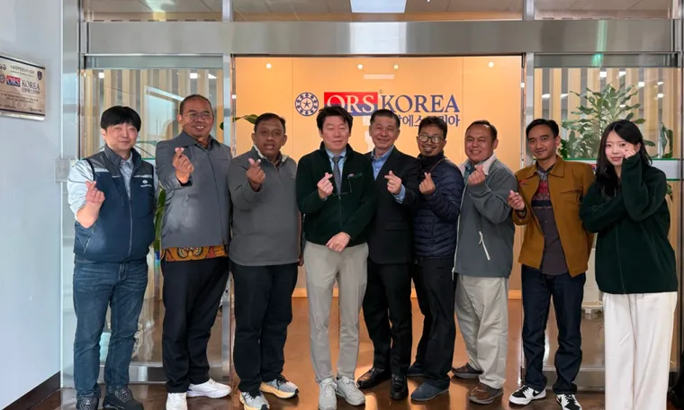 Politeknik Manufaktur Bandung Visits ORSKOREA | 폴리테크닉 마누팍투르 반둥, 오알에스코리아 방문 – CNC 연삭기와 기술교육 분야의 한–인도네시아 협력 강화
